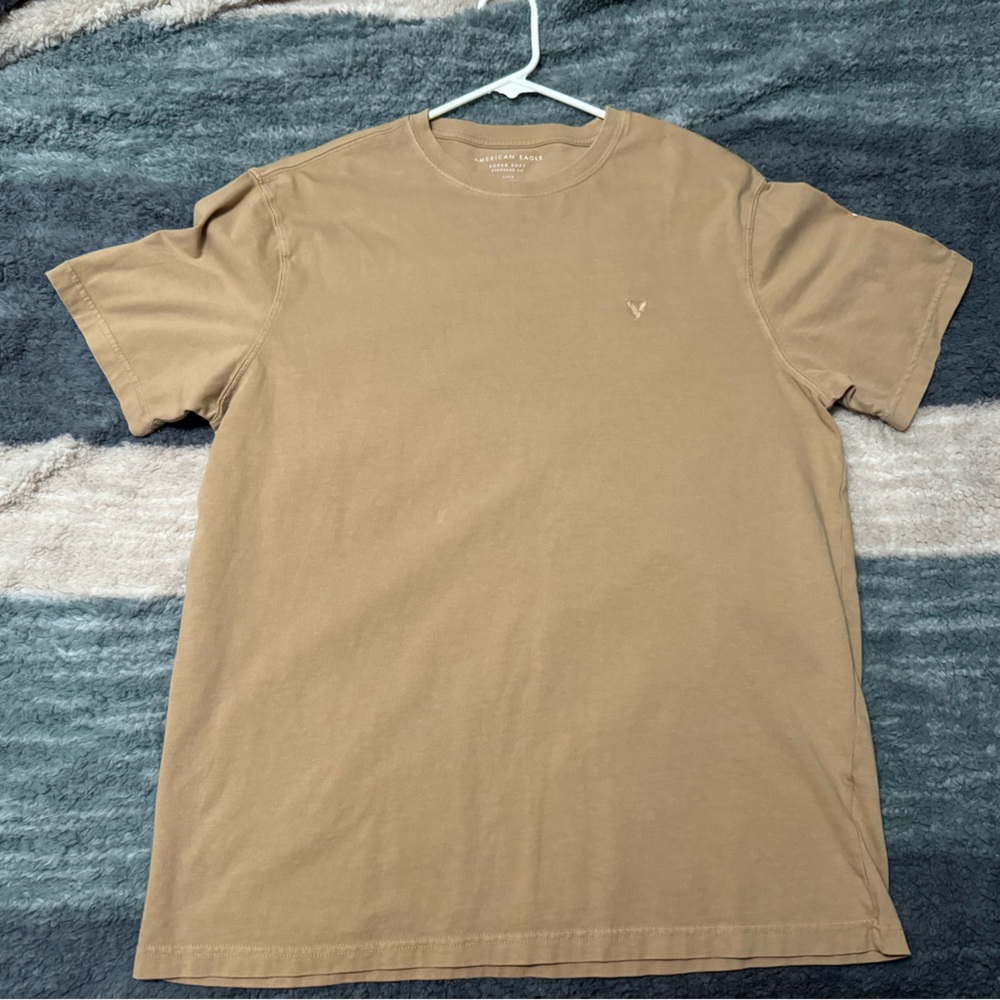 American eagle tan t-shirt L